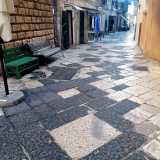 ...altre volte appaiono �a scacchiera�...